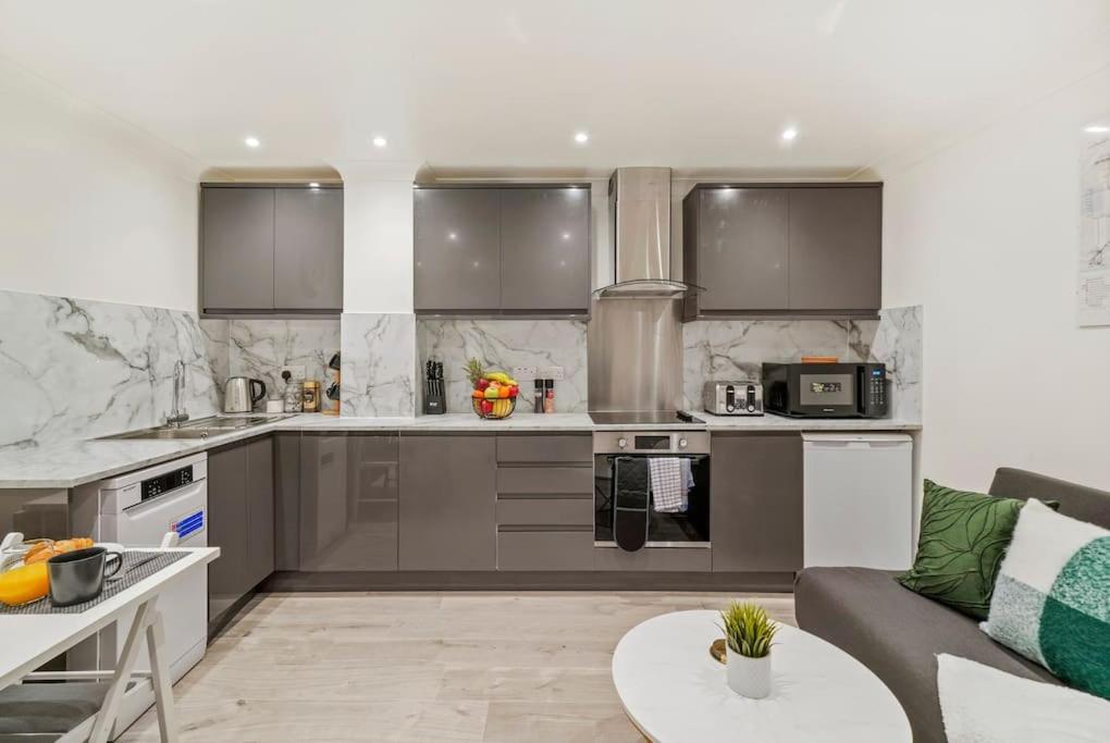 Modern 2 Bedroom Apartment In The Heart Of Londres Extérieur photo